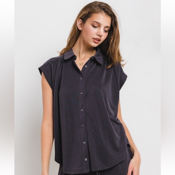 09 Modal Roll-Up Short Sleeve Basic Collared Top - Picture 2 of 3
